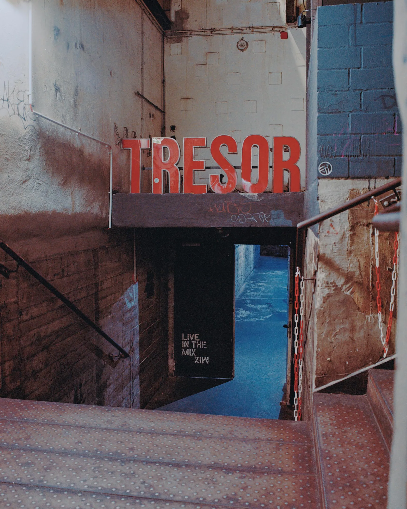 Tresor Club Scenes Empty
